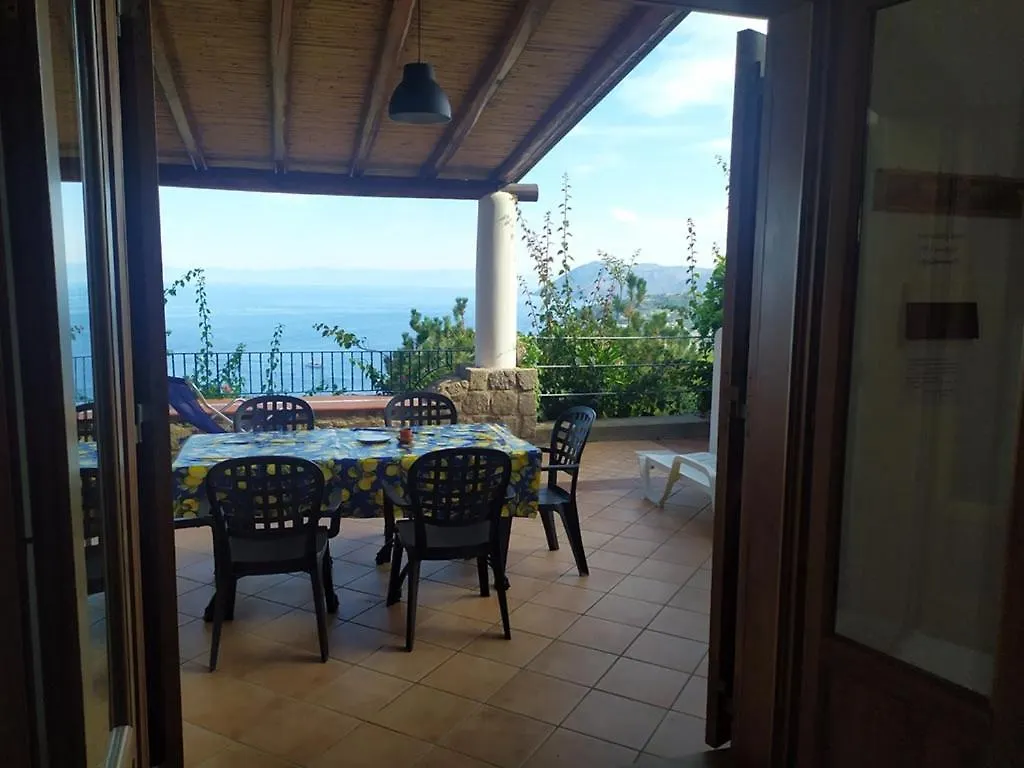 Oasi Eoliana - Appartamento Panarea Santa Margherita  0*, Santa Margherita (Lipari)