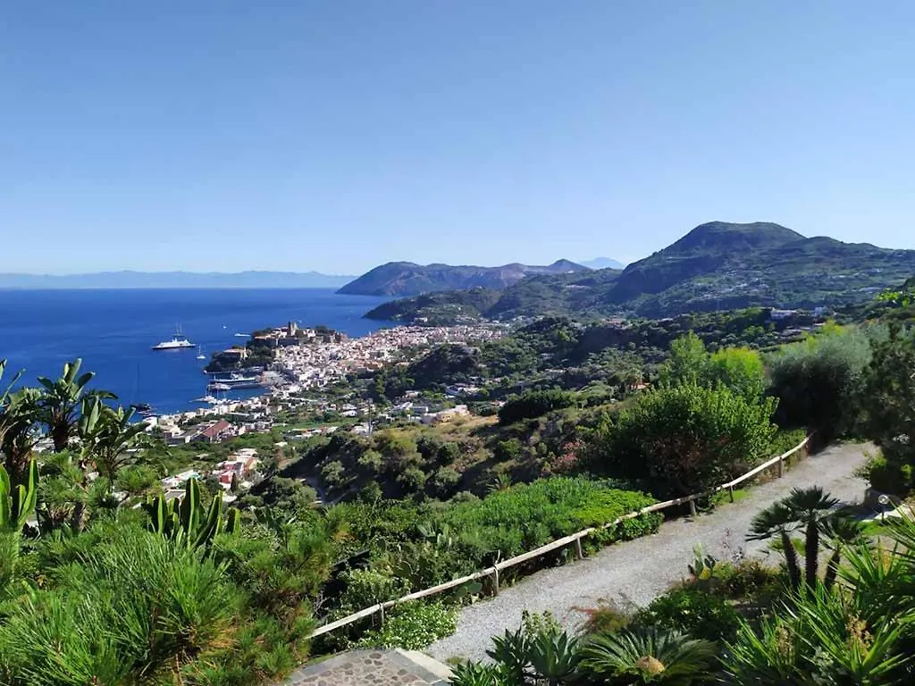 Oasi Eoliana - Appartamento Panarea Santa Margherita